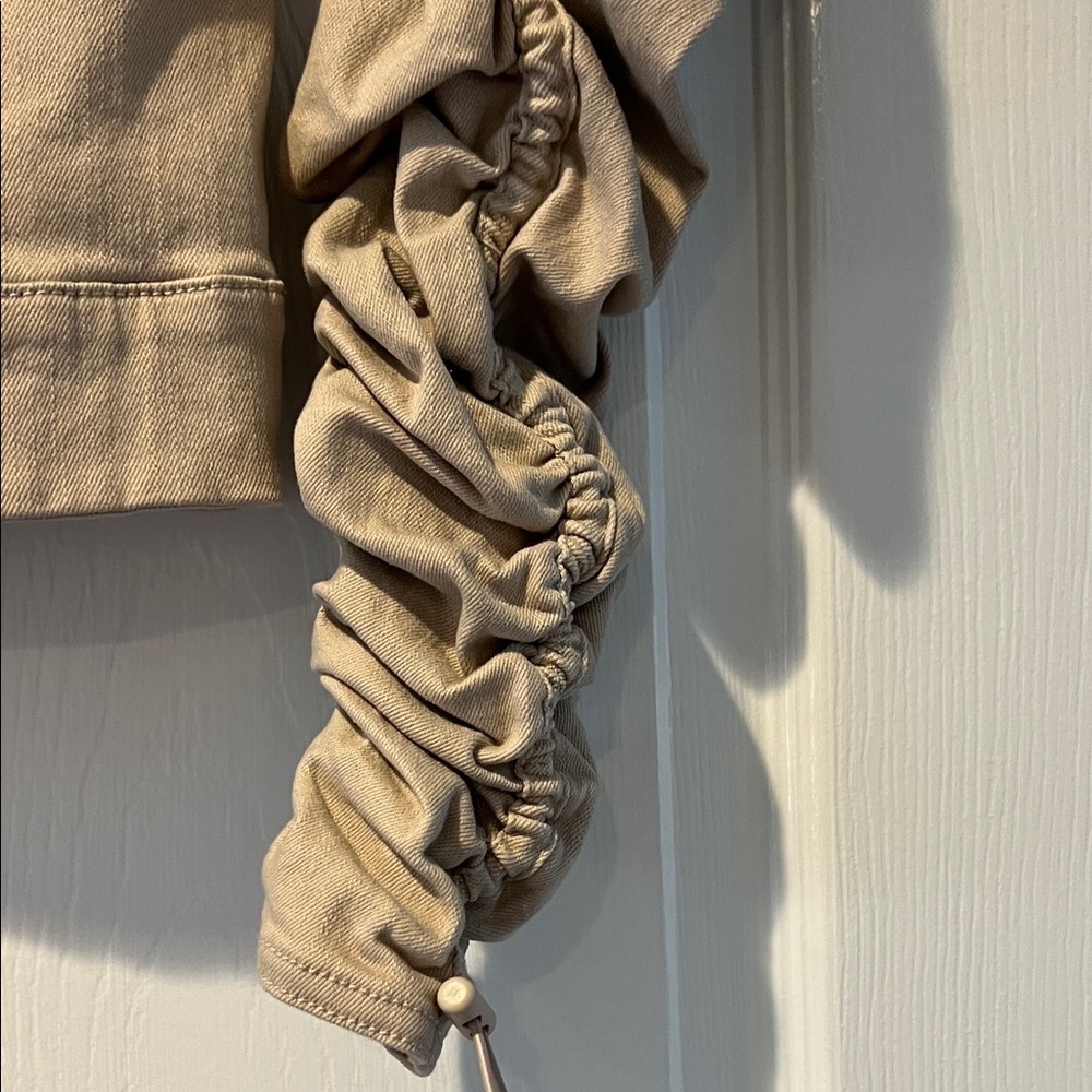 Tan Denim Ruched Sleeve Women's Jacket size XS - Picture 2 of 9